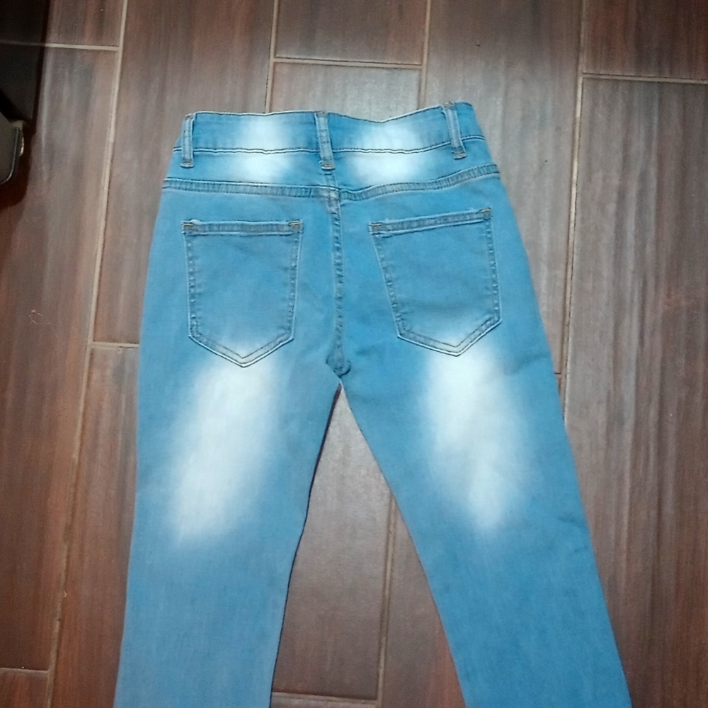 Jeans - Picture 2 of 4